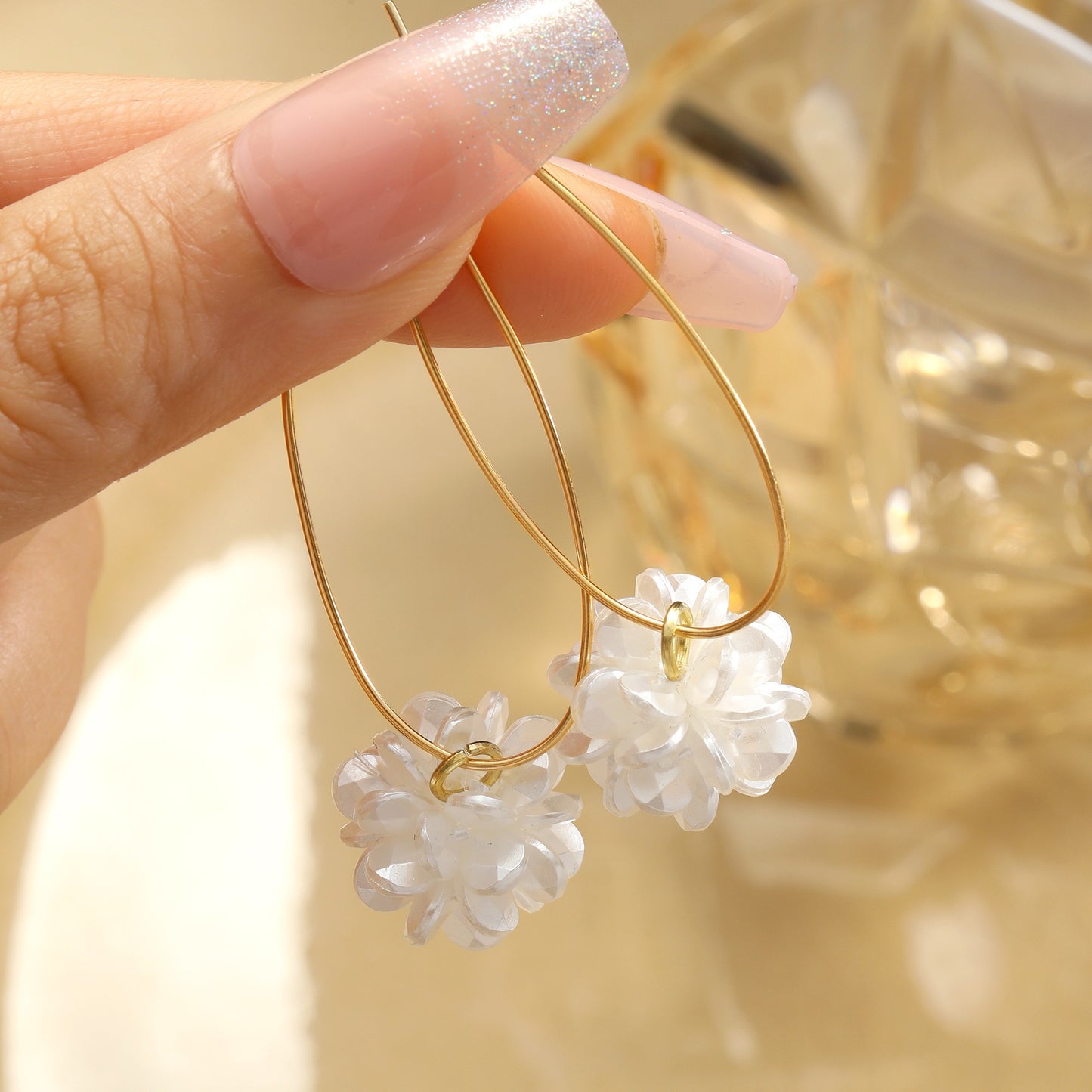 Cream Sweet Wind White Camellia Flower Earrings for Girls, Fresh, Sweet, Light Luxury Temperament, Ladies Style Earrings